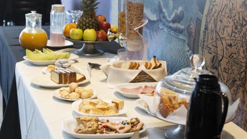 Buffet de desayuno en el restaurante del Atlas Grand Hotel