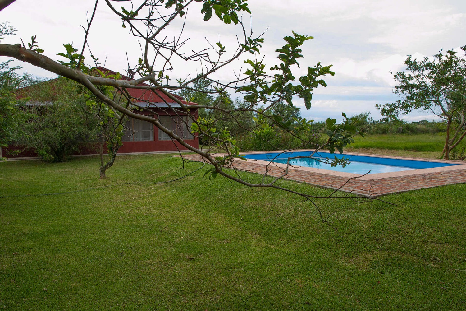 Espacio común con piscina y galerías