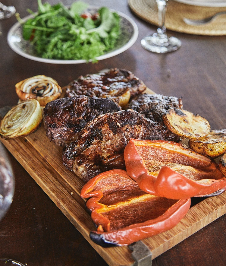 Asado con verduras orgánicas de la huerta de Rincón del Socorro