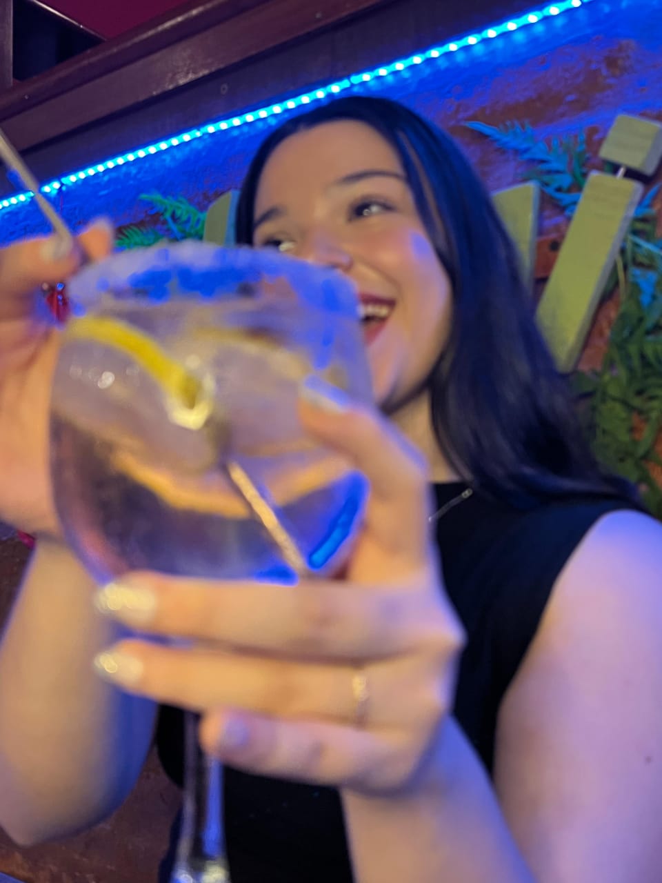 Gin tonic en el Kiwi Bar  -  tragos y buena onda en Loreto