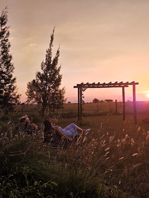 Atardecer desde la pérgola  -  descanso en el campo correntino