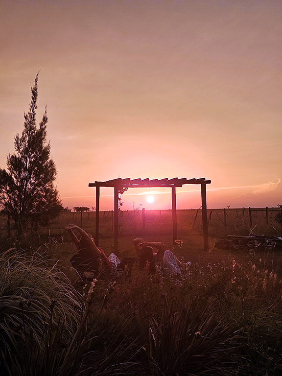 Atardecer sobre el campo  -  La Ramona, Ruta 40, Mercedes