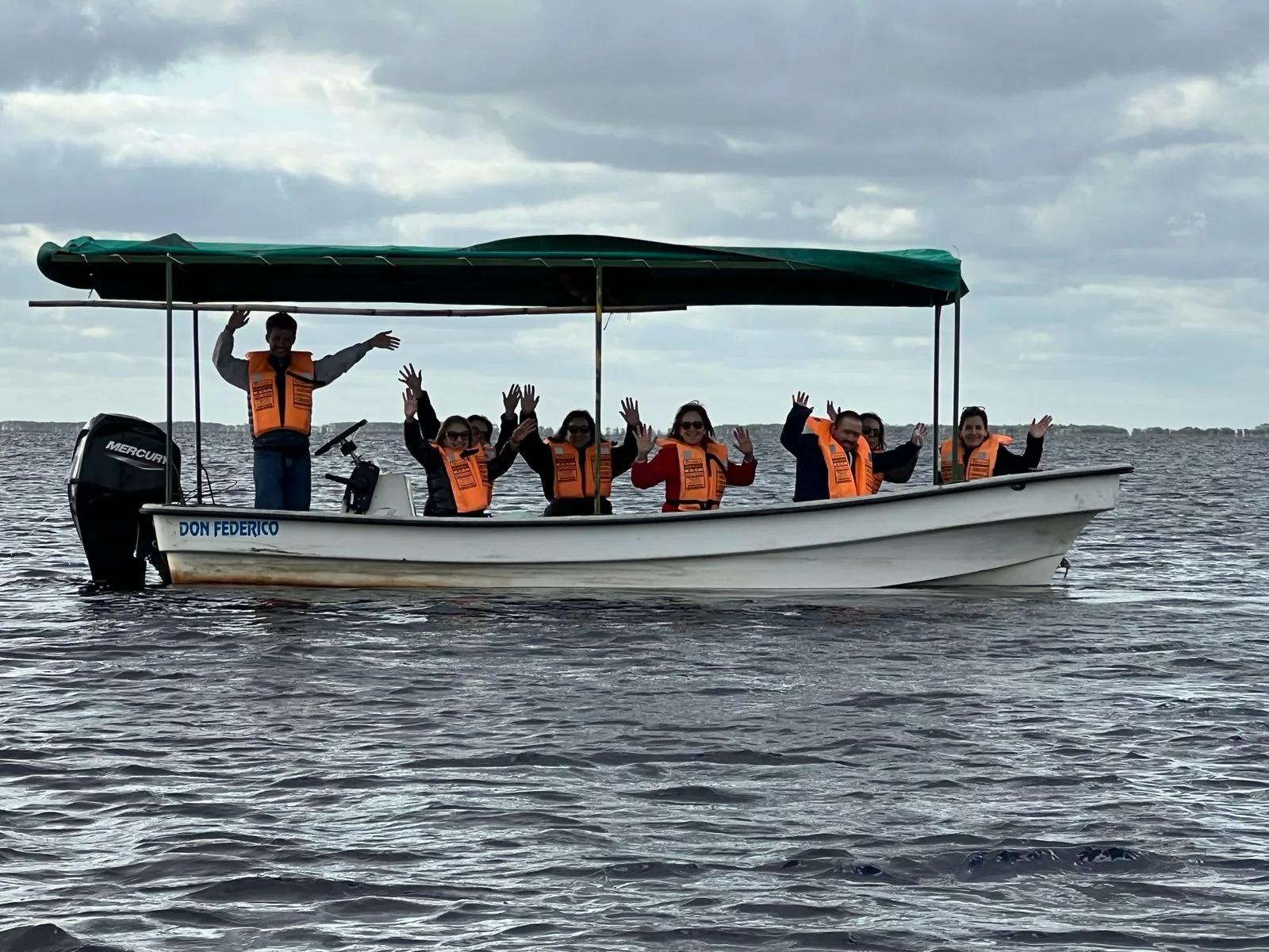 Excursión náutica en la Laguna Galarza