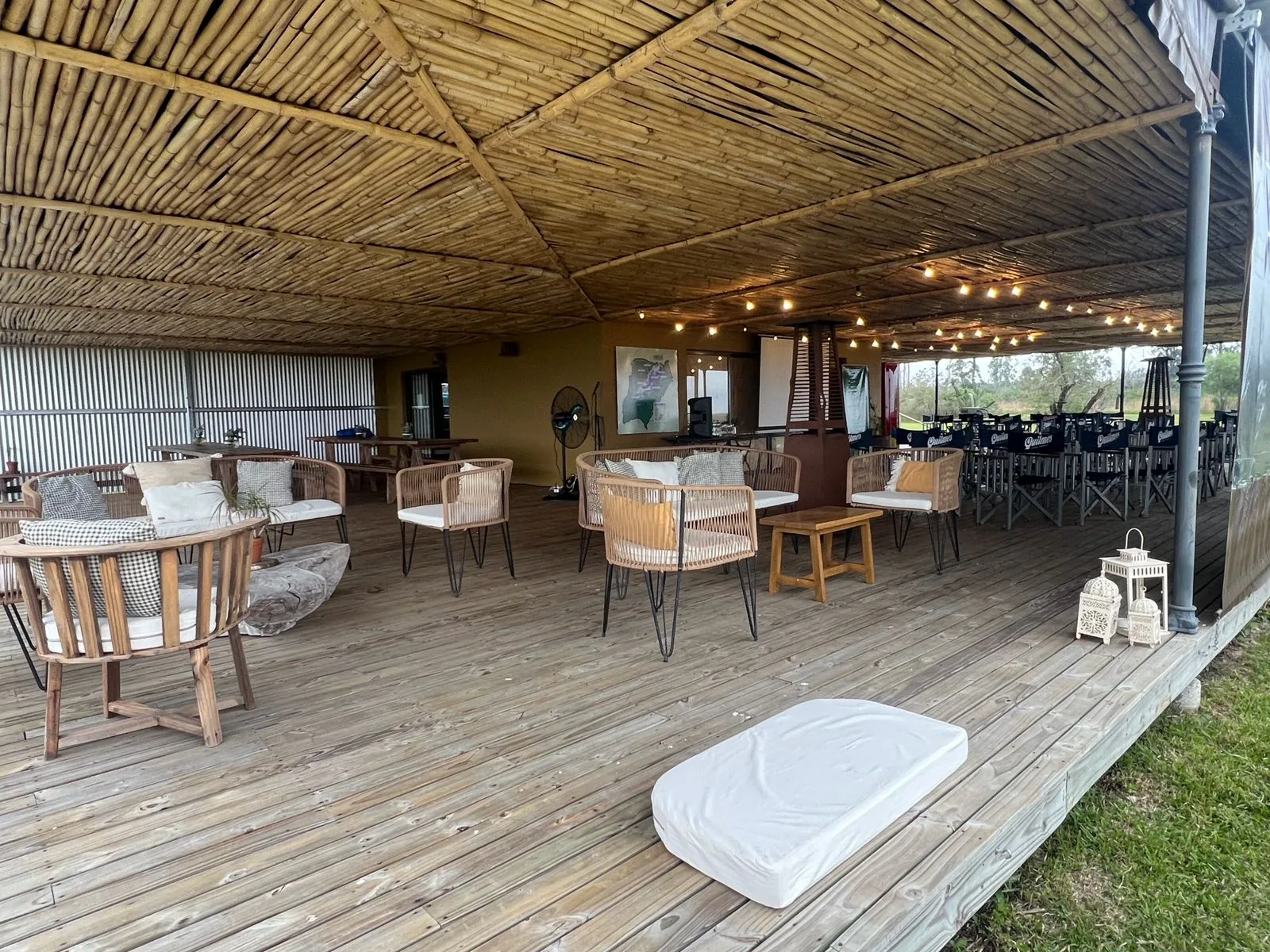 Espacio de gastronomía y descanso en Puerto Galarza