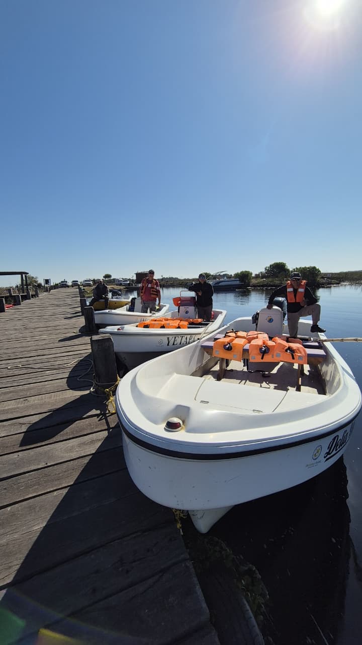 Las lanchas en el muelle, listas para salir